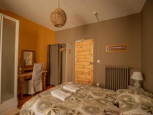 B&B / Chambres d'hotes Gite Les Bartavelles : photos des chambres