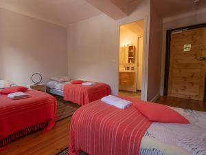 B&B / Chambres d'hotes Gite Les Bartavelles : photos des chambres