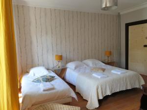 B&B / Chambres d'hotes Gite Les Bartavelles : photos des chambres