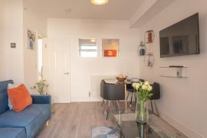 Highfield House - 1 Bed-Sleeps 2-TJS20HH