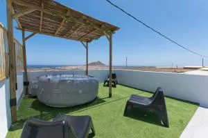 La casita de Aitor; campo y playa en el Médano - San Isidro