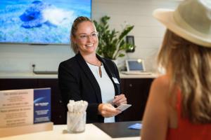 Hotels Best Western Hotel Mediterranee Menton : photos des chambres