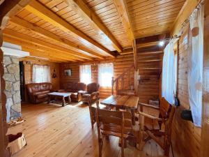 Lightning apartments