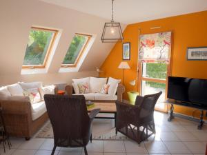 Maisons de vacances Holiday Home in Plouneour near Sandy Beach : photos des chambres