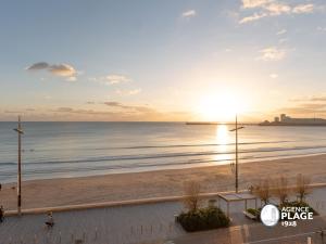 Appartement spacieux face mer avec balcon, proche du centre et commerces - FR-1-197-170