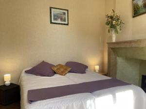 Belle maison bourbonnaise du 18e siècl au cœur dun village pittoresque avec jardin - FR-1-489-387