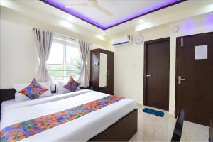 FabHotel Anchorage Inn - Nr Axis Mall