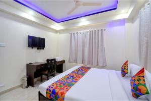 FabHotel Anchorage Inn - Nr Axis Mall