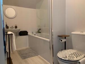 Lovely 2 Bedroom Apartment in Central Location