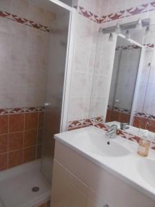 Villages vacances HOLIDAYLAND BAIE DES OLIVIERS VILLA 36m2 1chambre fermee 6 couchages ou VILLA 41M2 2chambres fermees 7 couchages : photos des chambres