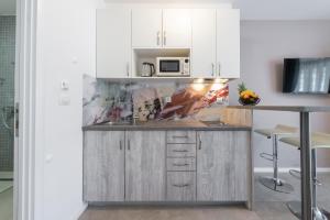 Oyo Deluxe Apartments