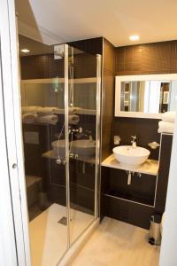 Hotels Hotel Alcyon : Petite Chambre Double avec Vue sur l'Arrière de l'Établissement