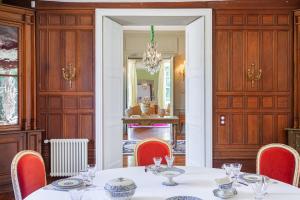 B&B / Chambres d'hotes Chateau de Paradis - Adults Only : photos des chambres