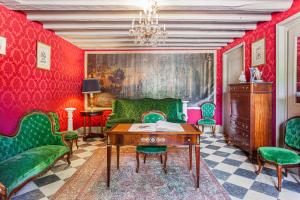 B&B / Chambres d'hotes Chateau de Paradis - Adults Only : photos des chambres