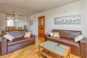 Apartment Oliva Radmani