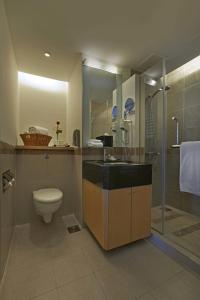 Deluxe Queen Room room in Royale Chulan The Curve