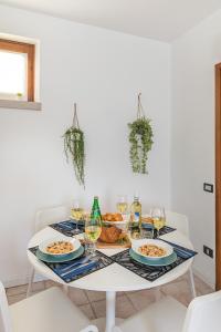 Mandorli 1-18 by Wonderful Italy