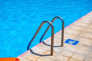 Tsamadanis Hotel & Bungalows Friends Family