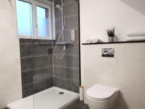 Appartements Residence L'Hermitiere, CADRE VERDOYANT-FONCTIONNEL-GRAND CONFORT-PARKING WIFI GRATUIT : photos des chambres