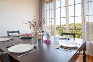 Maisons de vacances Large house close to city center Limoges : photos des chambres
