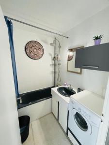 Appartements F2 pres debarcadere, en centre ville, des thermes EVIAN LES BAINS 2 etoiles : photos des chambres