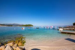 Hotel New Crystal - 卡萨米尔