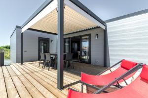 Chalets Chalet pour 4 dans une residence avec piscine couverte : photos des chambres