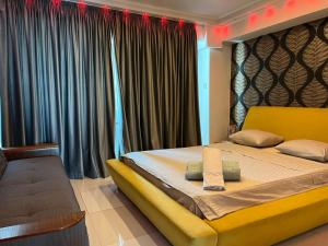 PENTHOUSE GROUP 4 Apartments