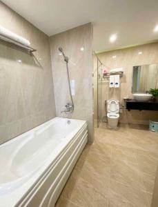 Hoàng Triều Hotel - Marina Bình Dương