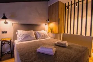 The Rooster's House - Kissós