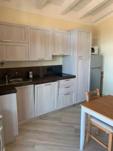 Corte dei Mirti, Appartamento indipendente con ampia veranda