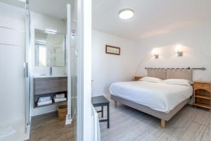 Hotels Hotel Le Clos Fleuri : photos des chambres