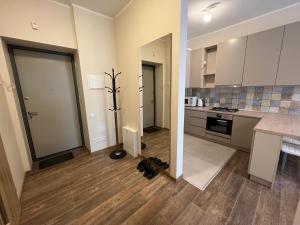 Lwow House апартаменти в центрі з бомбосховищем і критим приватним паркінгом