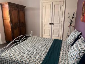 Villas Domaine clos et arbore de 3 ha avec deux maisons : photos des chambres