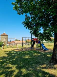 Maisons de vacances La Faviere Enchantee - le gite : photos des chambres