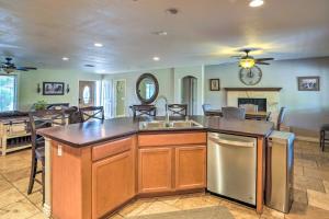 Game Room! Family Desert Getaway in Glendale