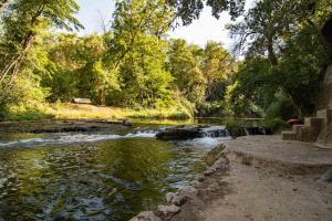 Maisons de vacances Le Mas d'Argens - Maison avec Jardin et Jacuzzi - Acces riviere : photos des chambres