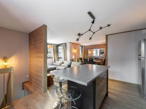 Appartements Appartement Val-d'Isere, 3 pieces, 6 personnes - FR-1-567-66 : photos des chambres