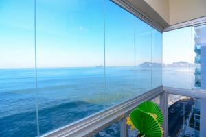 Apartamento no Morro do Maluf, frente ao mar