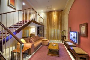 Villa room in AX Palazzo Capua