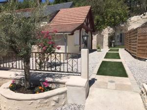 Maisons de vacances Troglodyte Le Nougat proche du zoo de Beauval : photos des chambres