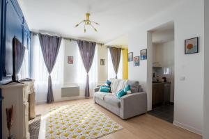 Le Marché de lElégance à Vernon-Giverny - Claude Monet - Downtown