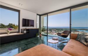 Gorgeous Home In Palit With Sauna 