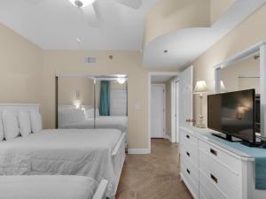 Jade East Towers 0630 by Newman-Dailey