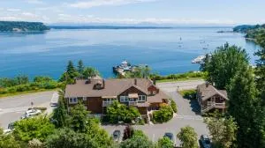 Saratoga Inn - McKees Beach