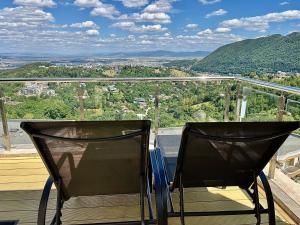 Seasons-Top of the city