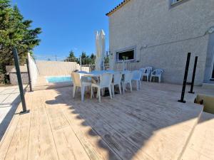 Villas Villa de 4 chambres avec piscine privee jacuzzi et jardin clos a Saint Privat des Vieux : photos des chambres