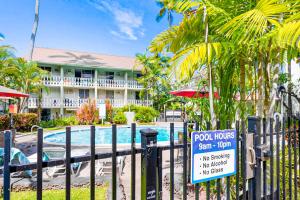Kona Islander Inn 112
