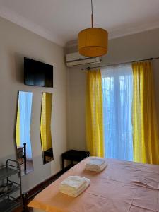 Central flat - 2 Metro stops from ACROPOLIS-PLKA