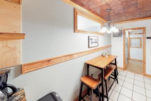 Grand Avenue Retreat